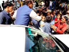 गगन पर सुखोई और मिराज और धरा पर जनता के बीच शिवराज