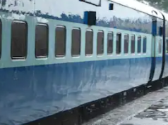 क्या ट्रेन में ले जा सकते हैं पटाखे-फुलझड़ी? क्या कहते हैं रेलवे के नियम, जान लेंगे तो फायदे में रहेंगे