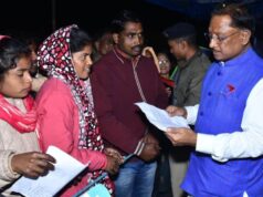 मुख्यमंत्री श्री विष्णु देव साय ने अपने गांव बगिया में लोगों से की भेंट-मुलाकात