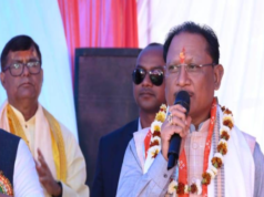 मुख्यमंत्री श्री विष्णुदेव साय ग्राम लोधमा में आयोजित श्रीमद भागवत ज्ञान यज्ञ सप्ताह में शामिल हुए