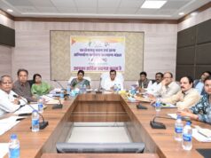 मंत्री ने दिए सख्त निर्देश लंबित आवेदनों का 15 दिन में निराकरण करेंमंत्री ने दिए सख्त निर्देश लंबित आवेदनों का 15 दिन में निराकरण करें