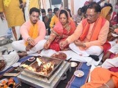 मुख्यमंत्री श्री विष्णु देव ने राजधानी रायपुर स्थित सिविल लाइन निवास में शिफ्ट होने के पूर्व की पूजा अर्चना