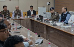 कलेक्टर की अध्यक्षता में जिला स्तरीय सड़क सुरक्षा समिति की बैठक हुई संपन्न