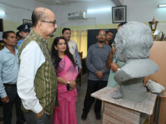 खैरागढ़ विश्वविद्यालय में असम के प्रसिद्ध साहित्यकार रघुनाथ चौधरी की कांस्य प्रतिमा का निर्माण….