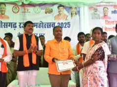 राज्य स्तरीय महतारी सम्मेलन में वन मंत्री कश्यप हुए शामिल…