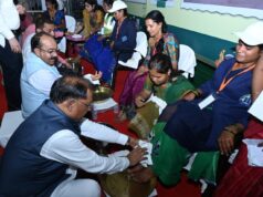 मुख्यमंत्री ने पैर पखारकर दिया सम्मान, भावुक हुईं स्वच्छता दीदियां – ‘जीवन में पहली बार इतना गर्व महसूस हुआ’….