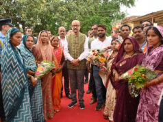 गोद ग्राम सोनपूरी में राज्यपाल का जनसंवाद, अंतिम पंक्ति तक योजनाओं के लाभ पर जोर…