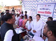 बाढ़ प्रभावितों का हाल जानने उनके बीच पहुँचे मुख्यमंत्री साय: अधिकारियों को राहत एवं पुनर्वास कार्यों में तेजी लाने के निर्देश