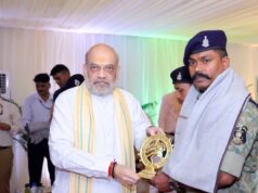 केन्द्रीय गृह मंत्री अमित शाह ने कर्रेगुट्टालु पहाड़ी पर ‘ऑपरेशन ब्लैक फॉरेस्ट’ को सफलतापूर्वक अंजाम देने वाले सीआरपीएफ, छत्तीसगढ़ पुलिस, डीआरजी और कोबरा के जवानों से भेंट की और उन्हें सम्मानित किया….