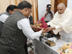 मुख्यमंत्री श्री विष्णु देव साय ने अघोर गुरुपीठ में की पूजा-अर्चना, प्रदेश की सुख-समृद्धि के लिए की प्रार्थना