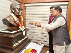 मुख्यमंत्री विष्णु देव साय ने भारत रत्न अटल बिहारी वाजपेयी की प्रतिमा पर माल्यार्पण कर दी श्रद्धांजलि….