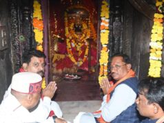 मुख्यमंत्री विष्णु देव साय ने बस्तर की आराध्य देवी मां दंतेश्वरी की पूजा-अर्चना कर प्रदेशवासियों के सुख-समृद्धि और खुशहाली की कामना की….