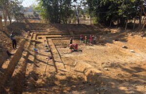 मनरेगा की ‘आजीविका डबरी’ से संवर रही छोटे किसानों की तकदीर: जल संरक्षण के साथ सब्जी उत्पादन एवं मत्स्य पालन से बढ़ेगी ग्रामीण आय…..