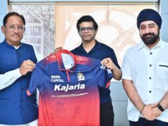 छत्तीसगढ़ में आईपीएल की तैयारी: मुख्यमंत्री विष्णु देव साय को आरसीबी का जर्सी भेंट…..