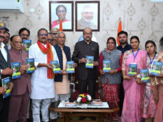 राज्यपाल डेका ने ‘एक पेड़ मां के नाम‘ काव्य संग्रह का किया विमोचन….