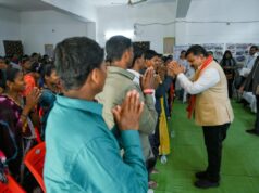 पुनर्वासित युवाओं के साथ उपमुख्यमंत्री विजय शर्मा ने किया आत्मीय संवाद, साथ बैठकर किया सुबह का नाश्ता….