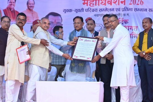 मुख्यमंत्री विष्णु देव साय ने किया छत्तीसगढ़ कुम्भकार समाज के दो दिवसीय महाअधिवेशन का भव्य शुभारंभ…..