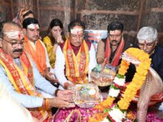 नववर्ष पर मुख्यमंत्री विष्णुदेव साय व केंद्रीय पर्यटन मंत्री ने भोरमदेव मंदिर में की पूजा-अर्चना…..