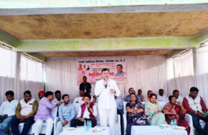 गोपालपुर पुनर्वास गांव की वर्षो से जर्जर सड़कों का होगा जीर्णोंद्धार व डामरीकरण: मंत्री लखनलाल देवांगन…