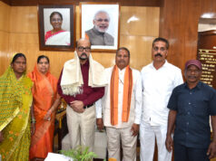 राज्यपाल रमेन डेका से राष्ट्रपति पुरस्कार प्राप्त ढोकरा शिल्प कलाकारों ने की सौजन्य भेंट….