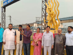 उद्योग मंत्री ने कोलमैन की प्रतिमा का किया अनावरण, मिनी गार्डन का लोकार्पण, सड़क डिवाईडर प्लांटेशन जनसेवा में हुआ समर्पित, कोरबा में शहर सौदंर्यीकरण को मिल रहा नित नया आयाम…..