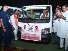 कबीरधाम में ‘दीदियों’ ने संभाली स्टीयरिंग: उप मुख्यमंत्री विजय शर्मा ने 10 समूहों को सौंपी मैजिक वाहन की चाबी, परिवहन व्यवसाय में महिलाओं की एंट्री…..