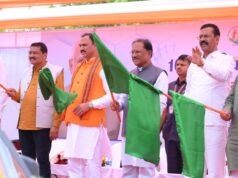 प्रदेश की लाइफलाइन हुई सशक्त: मुख्यमंत्री विष्णुदेव साय ने 370 नई एम्बुलेंस को दिखाई हरी झंडी…..