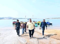 पर्यटन मंत्री राजेश अग्रवाल ने मयाली नेचर कैंप का किया निरीक्षण, पर्यटन सुविधाओं के विस्तार और बेहतर प्रबंधन के दिए निर्देश, बोटिंग का भी लिया आनंद…..