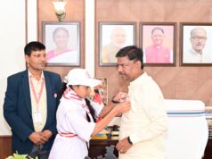 विश्व रेड क्रॉस दिवस पर बच्चों ने वन मंत्री केदार कश्यप का किया सम्मान….