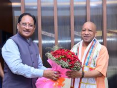 मुख्यमंत्री ने उत्तर प्रदेश के मुख्यमंत्री योगी आदित्यनाथ का किया आत्मीय स्वागत…..