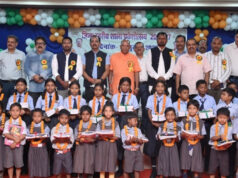 ’जशपुर में धूमधाम से मनाया गया जिला स्तरीय शाला प्रवेश उत्सव’, ’नवप्रवेशी विद्यार्थियों का आत्मीय स्वागत, शिक्षा के महत्व का दिया गया संदेश’…..