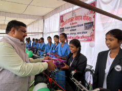 शिक्षा मंत्री गजेंद्र यादव ने बस्तर में शिक्षा विभाग की संभाग स्तरीय समीक्षा बैठक ली…