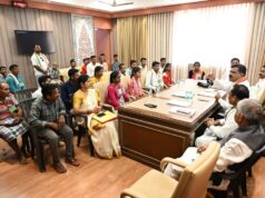 उप मुख्यमंत्री विजय शर्मा ने नक्सल प्रकरणों की वापसी को लेकर बस्तर के युवाओं से की मुलाकात