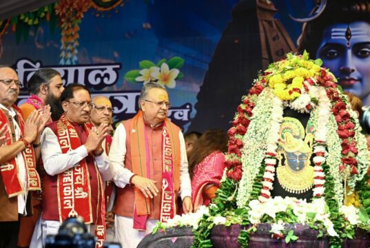 मुख्यमंत्री विष्णु देव साय ने भगवान शिव का रुद्राभिषेक कर प्रदेशवासियों के सुख-समृद्धि और खुशहाली की कामना की….