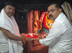 तिरंगा यात्रा के दूसरे दिवस माँ दंतेश्वरी की पूजा-अर्चना कर उप मुख्यमंत्री एवं वन मंत्री ने किया यात्रा का शुभारंभ….