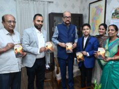 राज्यपाल रमेन डेका ने 12 वर्षीय छात्र मास्टर दिव्यांश की पुस्तक ‘थॉट्स अबाउट गॉड‘ का किया विमोचन……