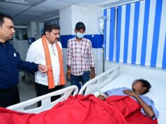 उप मुख्यमंत्री विजय शर्मा ने अस्पताल पहुंचकर जाना सड़क हादसे में घायलों का हाल, मरकाटोला घाट सड़क हादसे के घायलों और परिजनों से की मुलाकात, बेहतर उपचार के दिए निर्देश…..
