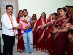 एशिया कप विजेता गीता यादव से मिले उप मुख्यमंत्री एवं कवर्धा विधायक विजय शर्मा….